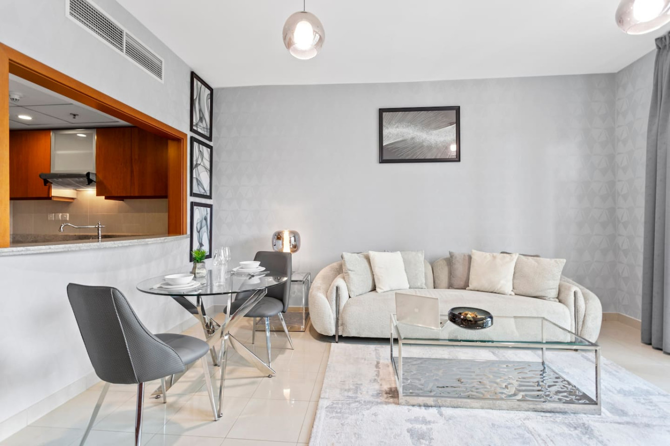 Iconic 1 Bed Apartment in the Heart of Downtown