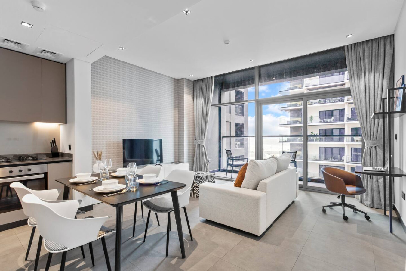 Luxe Living 1 Bedroom with Canal View