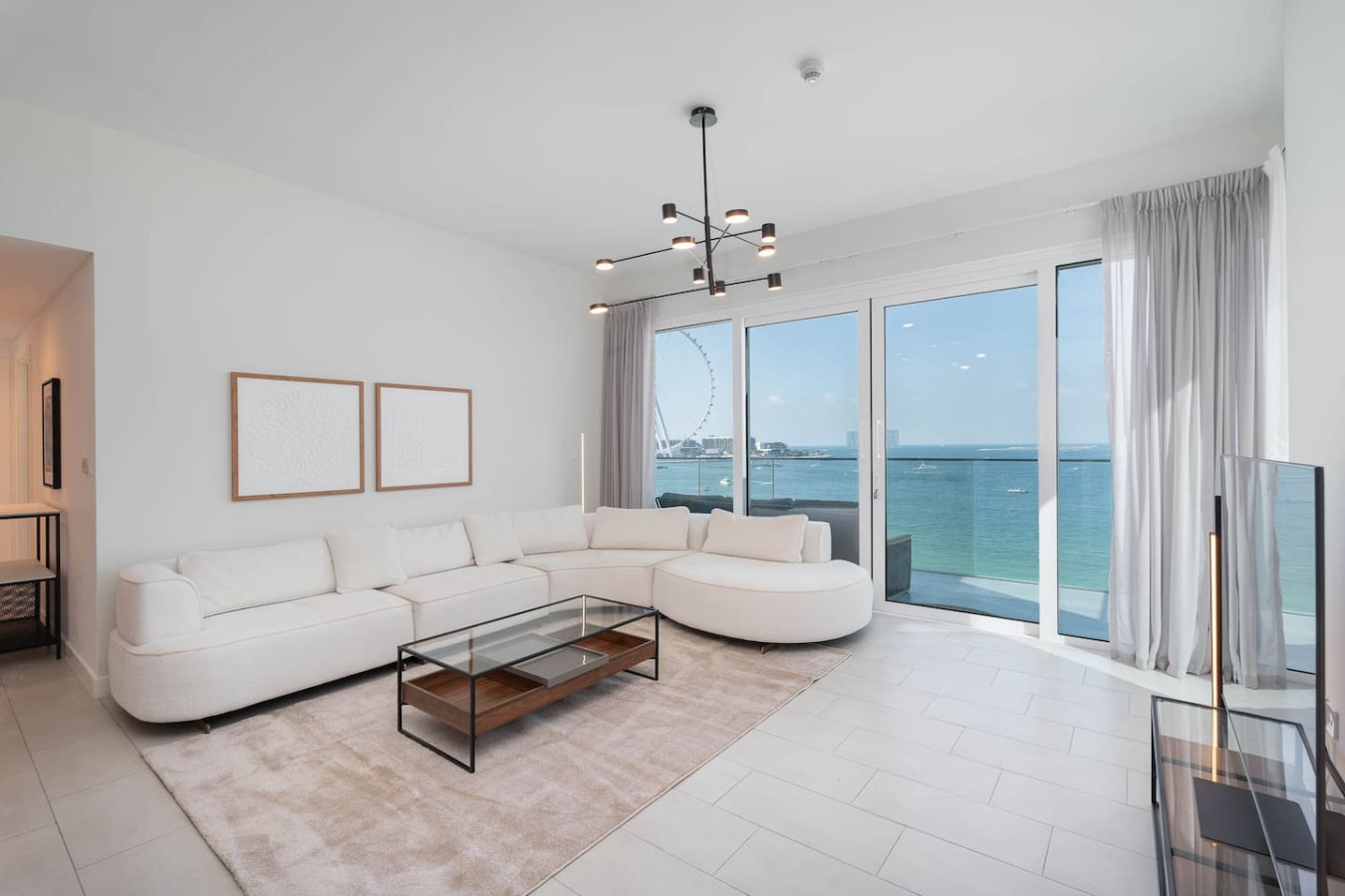 Beautiful 2 Bedroom Sea Views at La Vie JBR