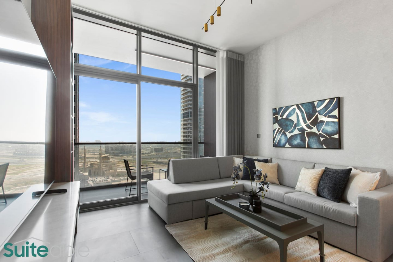 Elegant 1-Bedroom with Stunning Lake View in JLT