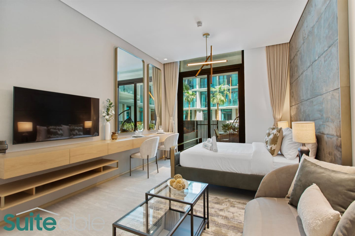 Chic Studio with Pool Access in The Autograph