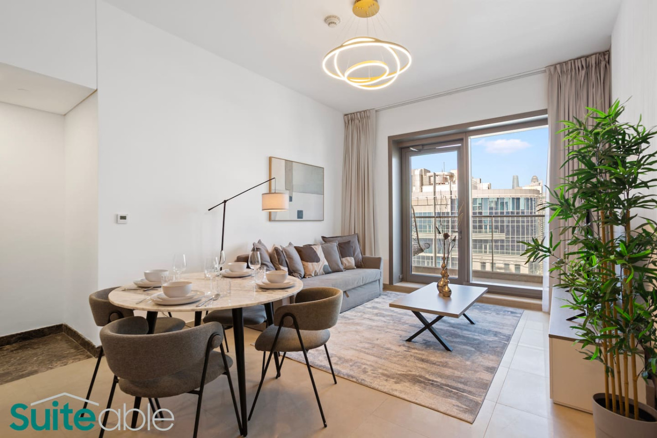 Chic 1Bedroom with Stunning Marina View in Sparkle