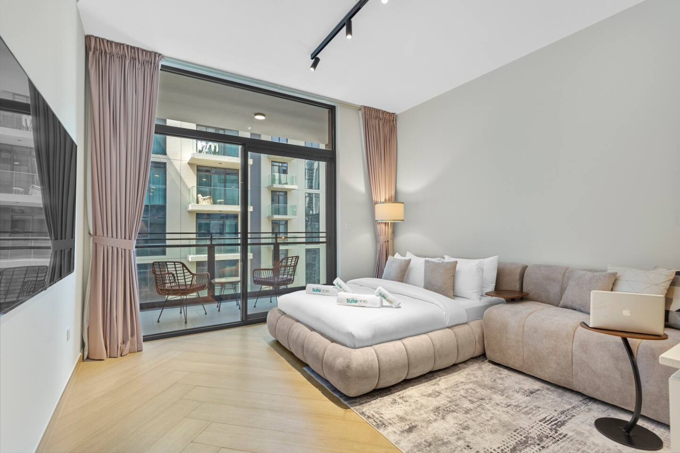 Stylish and Spacious Studio in Meydan