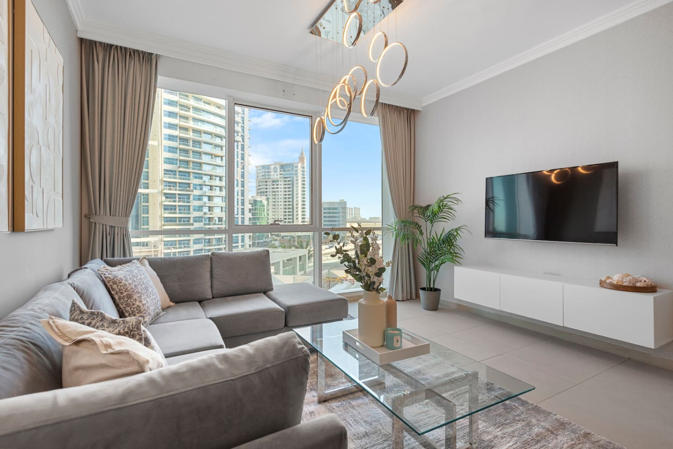 Serene 2-bedroom Escape with Sea Steps Away in JBR