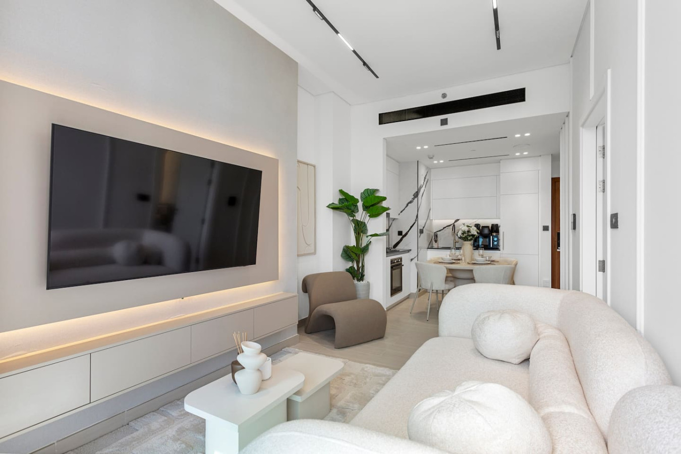 Exclusive 1 Bedroom  in Trillionaire Residences