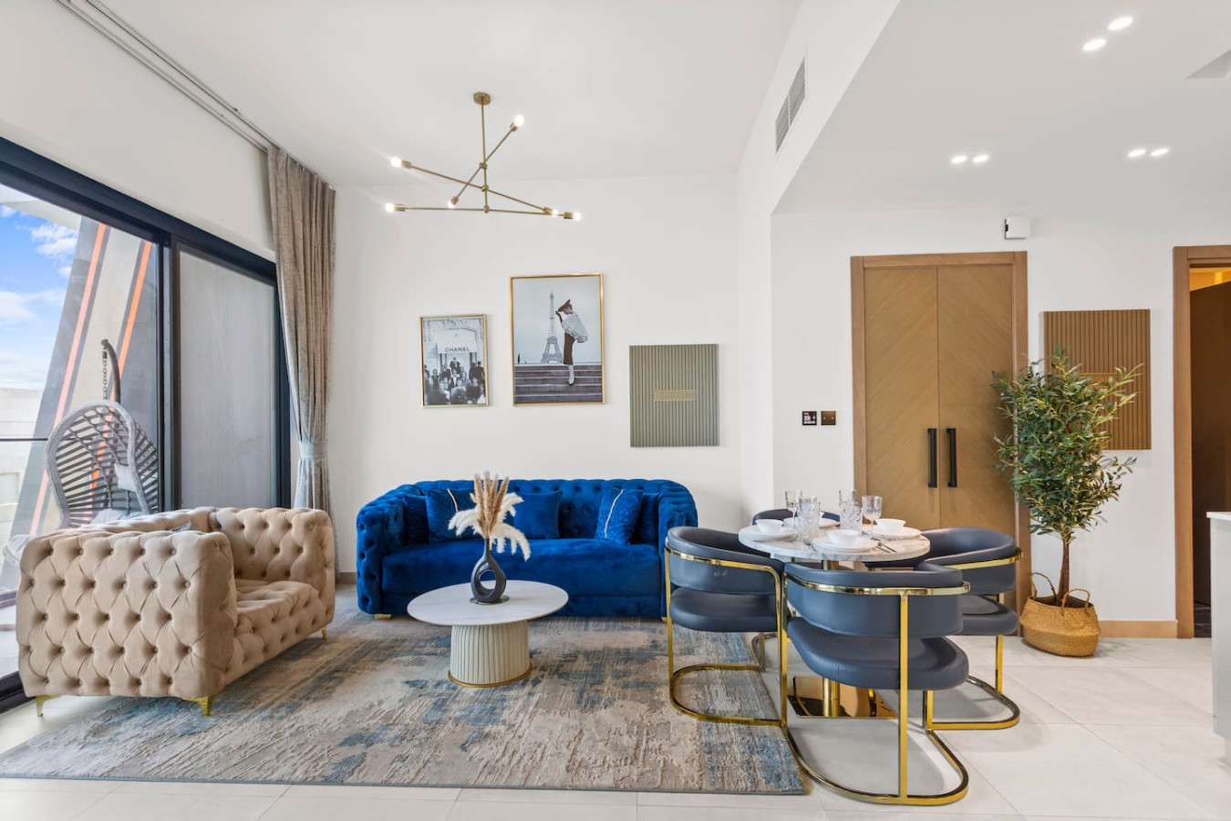 Comfortable 2 Bedroom in Business Bay