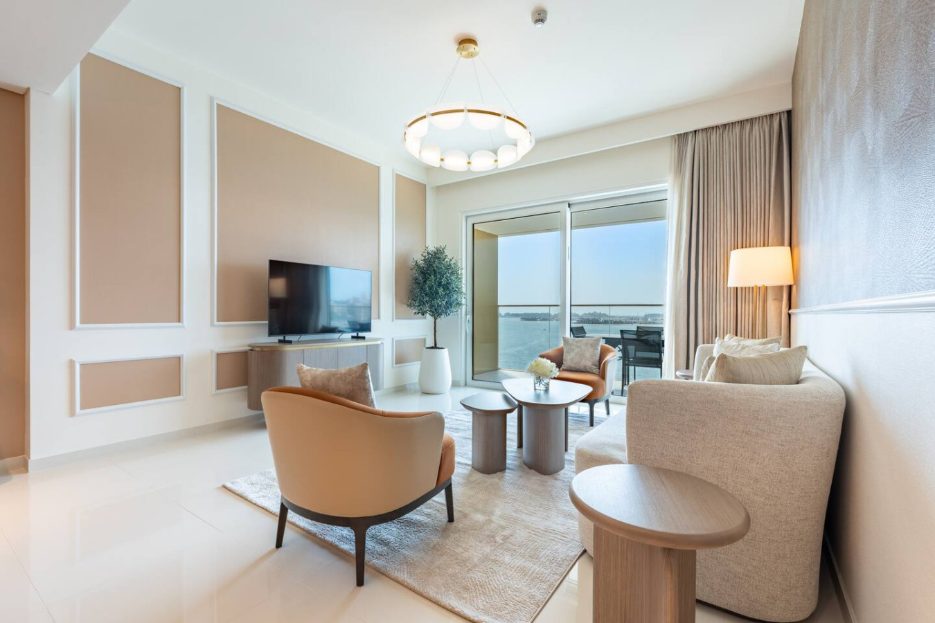 Luxe 2 bedroom Apartment full Sea and Palm Views