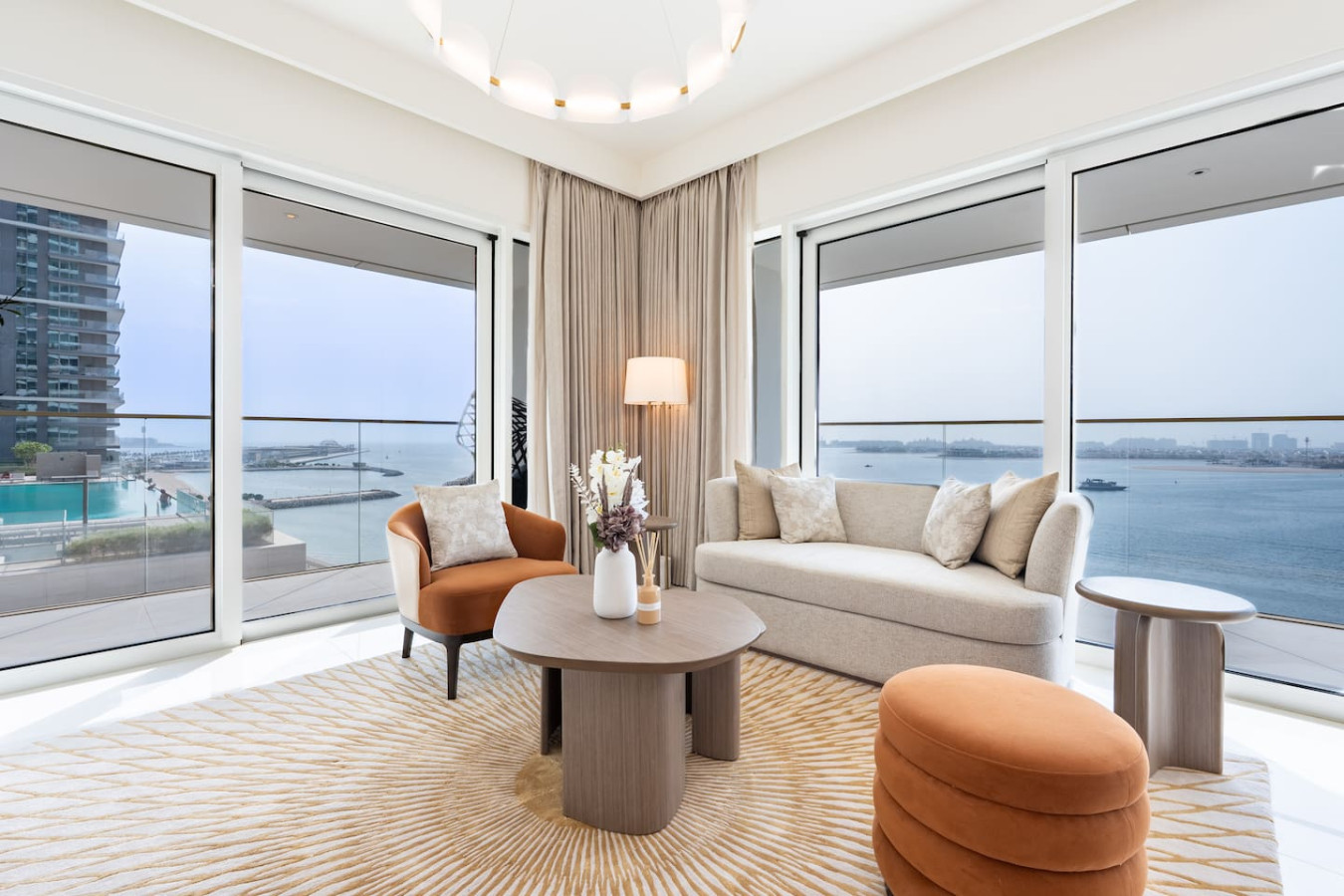 Chic 2 bedroom w Sunset and Palm Jumeirah Views