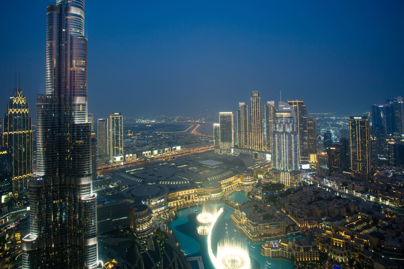 Skyline Splendor 2bedroom with Burj Khalifa View