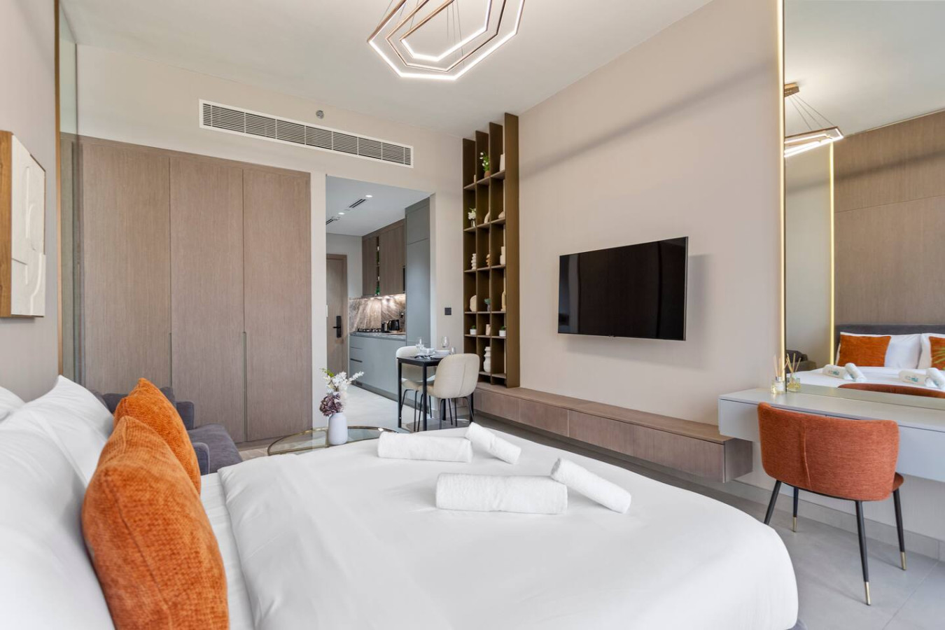 Stylish Comfort Studio in Westwood Grande