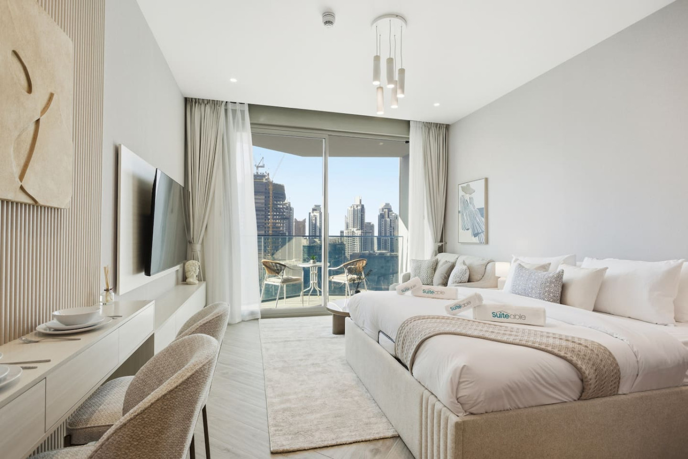 Upscale Studio with Peninsula Lifestyle