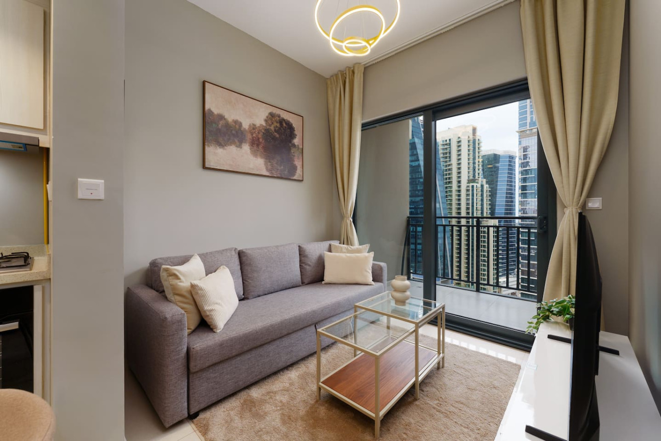 Modern 1 Bedroom in Business Bay