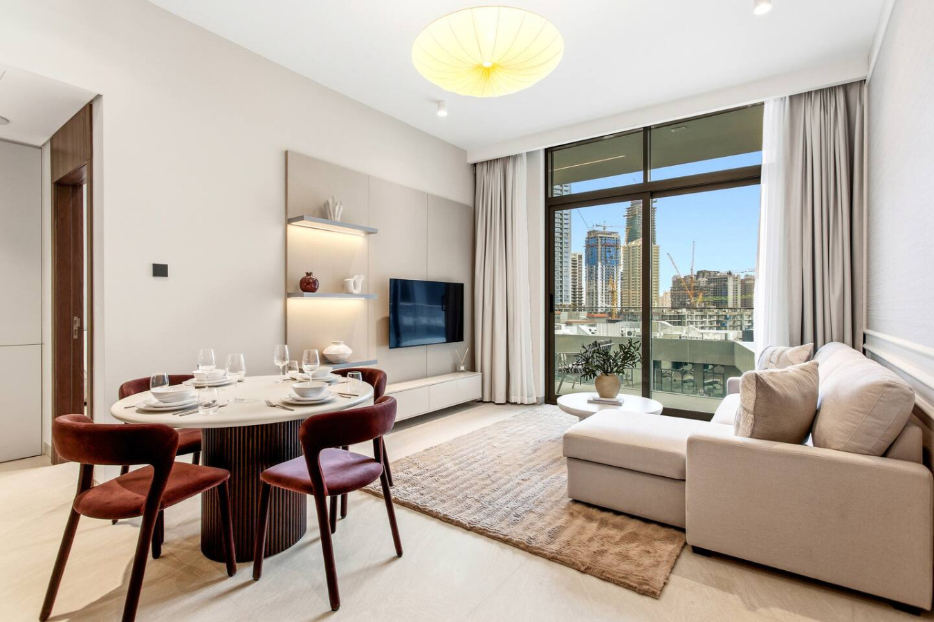 Cozy 1Bedroom w/ Rooftop Pool & Sauna in JVC