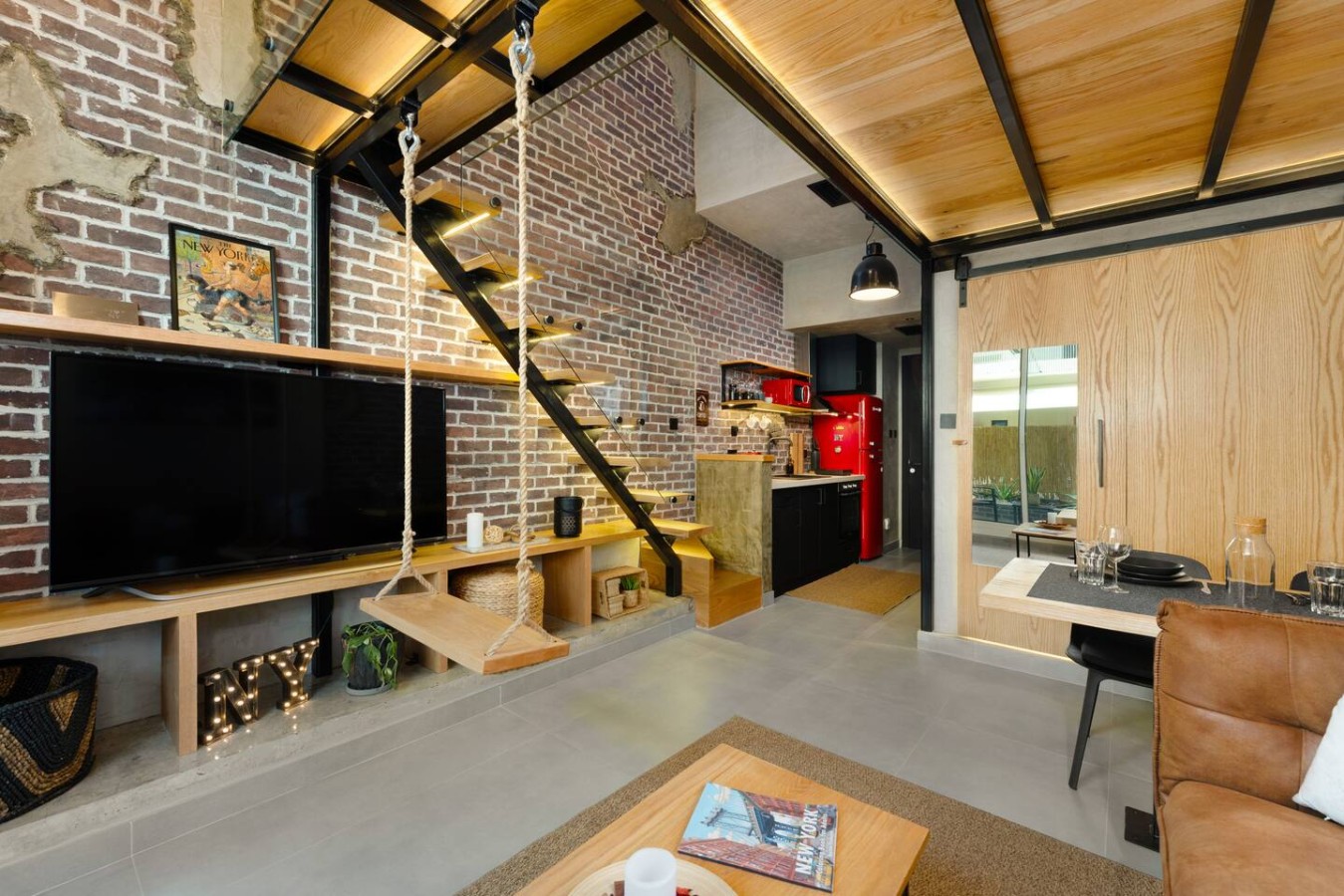 New York industrial style JVC
