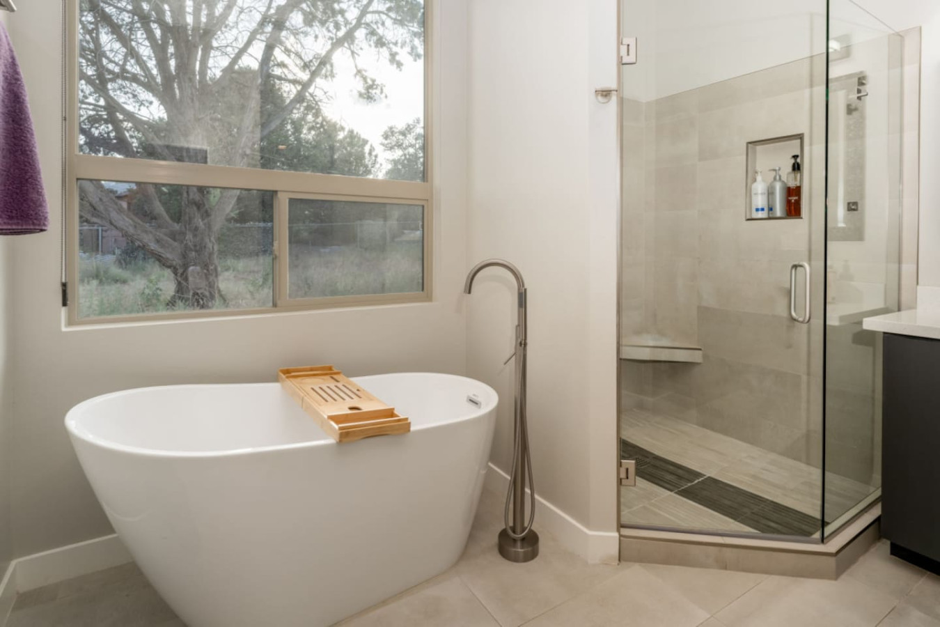 '21 New Build | Rooftop Deck Views, Spa, Modern 10