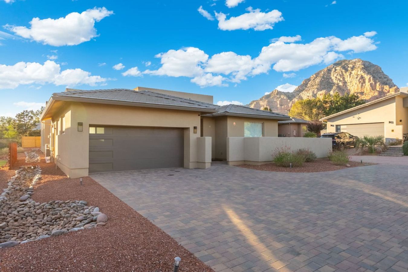 '21 New Build | Rooftop Deck Views, Spa, Modern 3