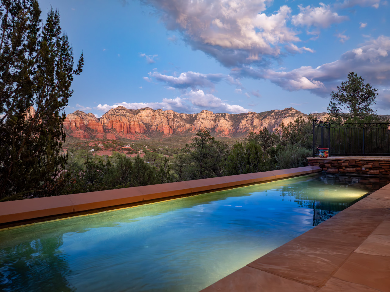 6,000 Sqft Uptown Gem * Heated Pool/Spa/Sauna/View Decks 3