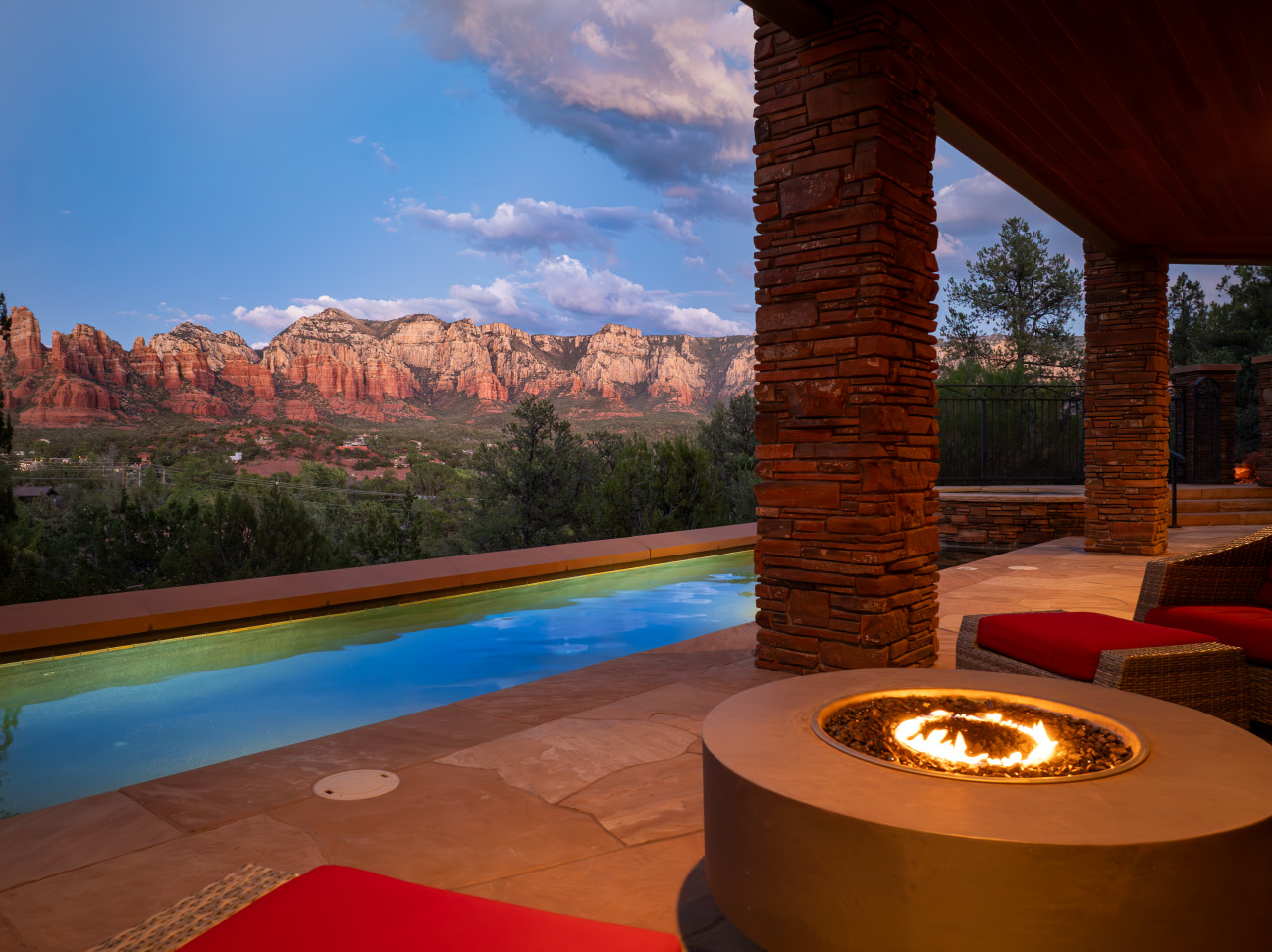 6,000 Sqft Uptown Gem * Heated Pool/Spa/Sauna/View Decks 8