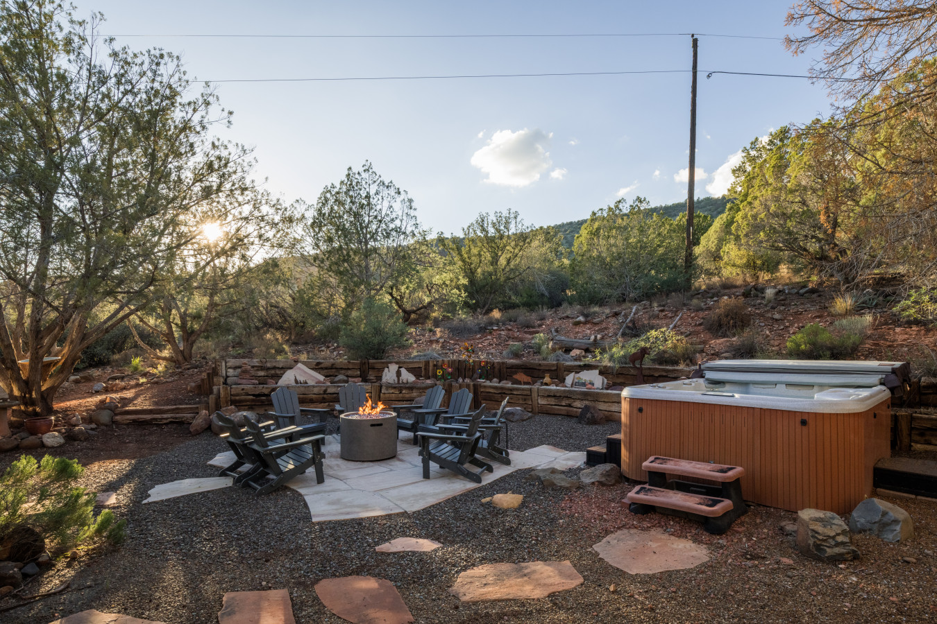 Red Rock Vista | Incredible Views, Hot Tub, Pool Table, Decks, Trail 8