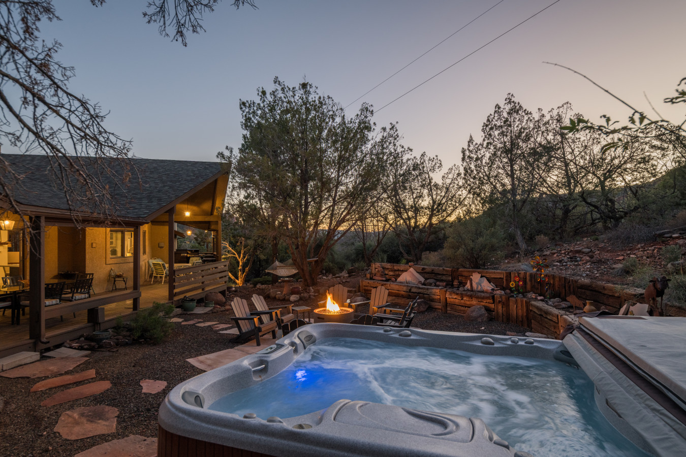 Red Rock Vista | Incredible Views, Hot Tub, Pool Table, Decks, Trail 10