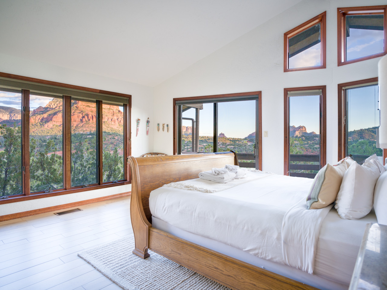 Red Rock Vista | Incredible Views, Hot Tub, Pool Table, Decks, Trail 4