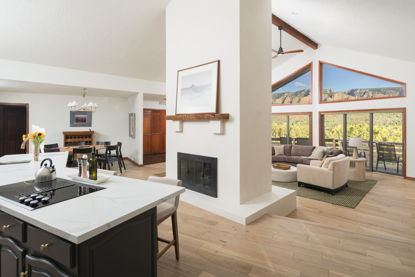 Red Rock Vista | Incredible Views, Hot Tub, Pool Table, Decks, Trail 5