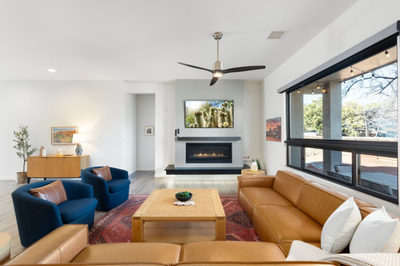 New Build w/ Heated Salt Pool, Hot Tub, Firepit 10