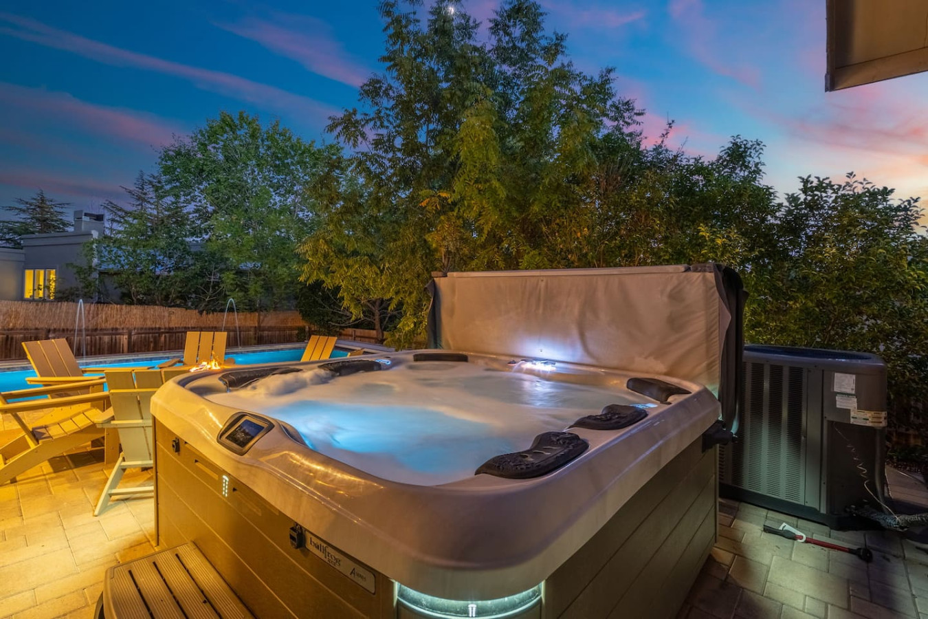 New Build w/ Heated Salt Pool, Hot Tub, Firepit 7