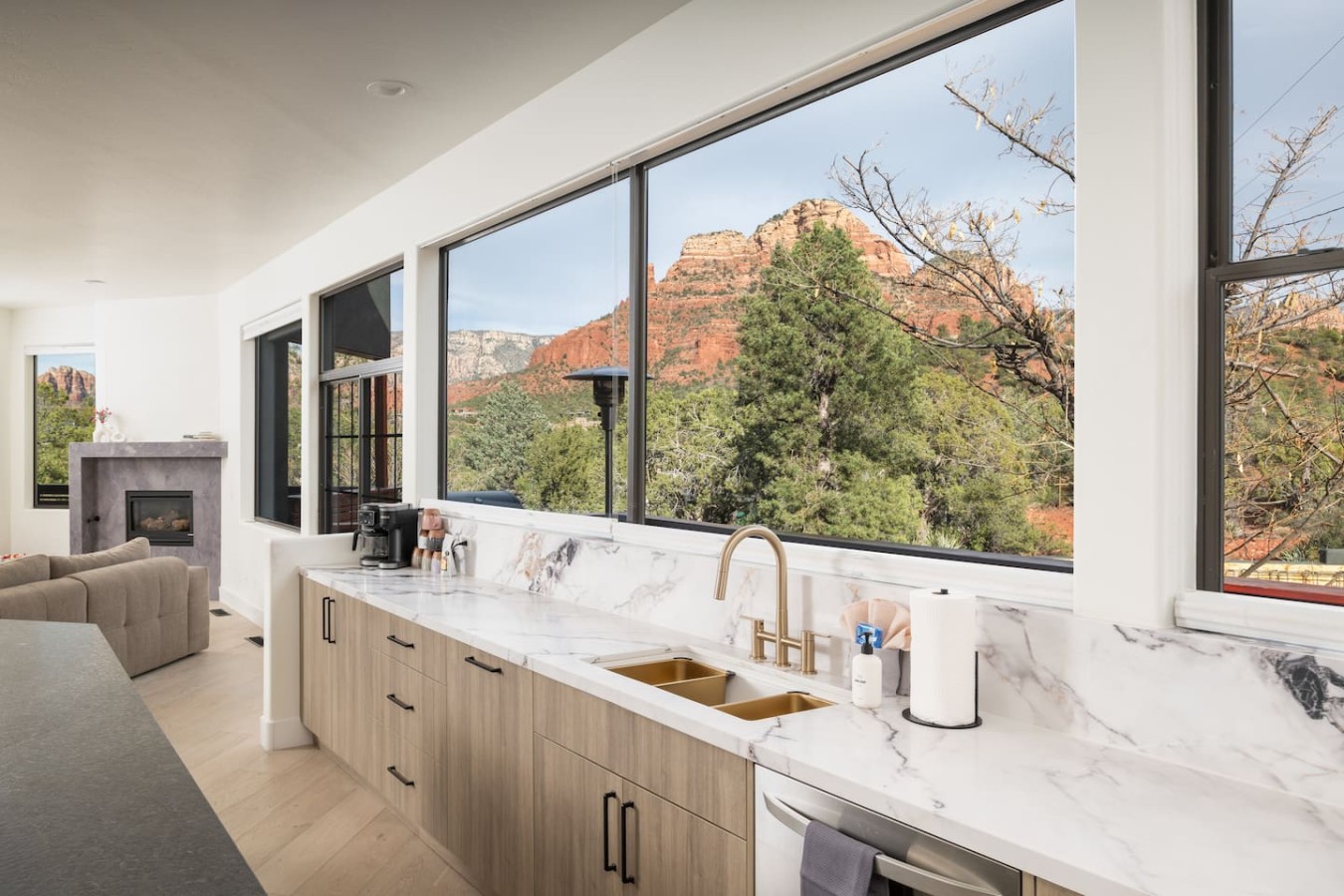 8-Bedroom, Views, Large Pool & Spa, Sauna, Gym 7