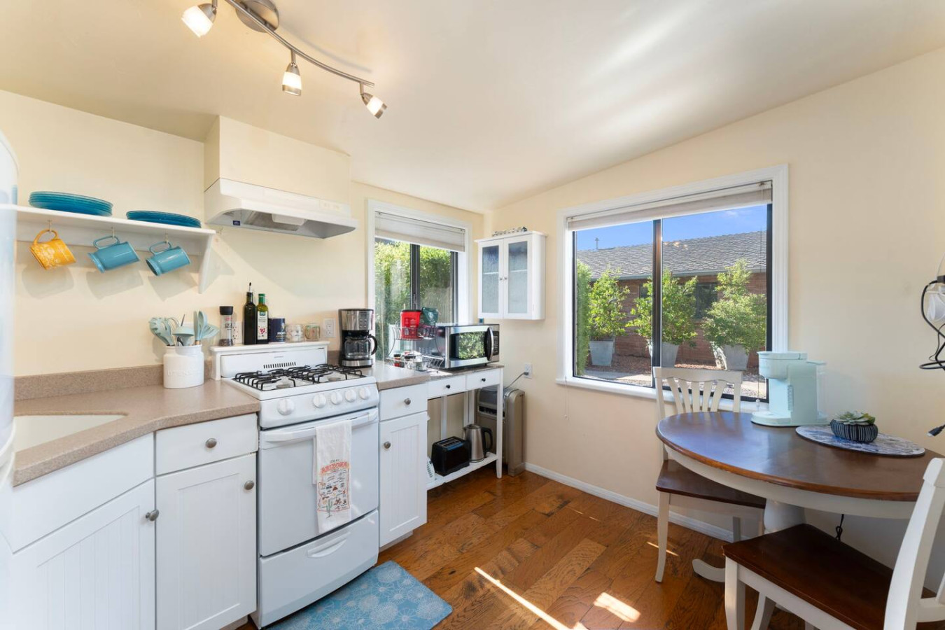 Charming Uptown Sedona Guest House | Cozy Getaway 3