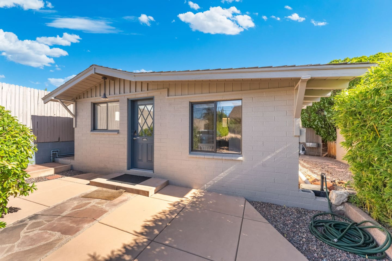 Charming Uptown Sedona Guest House | Cozy Getaway