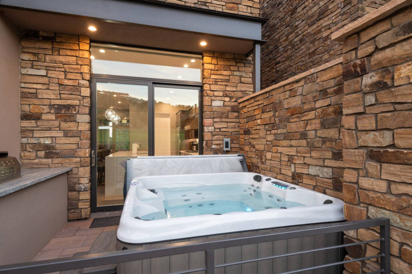 Exclusive Golf Resort, Pet Friendly, Private Spa 6