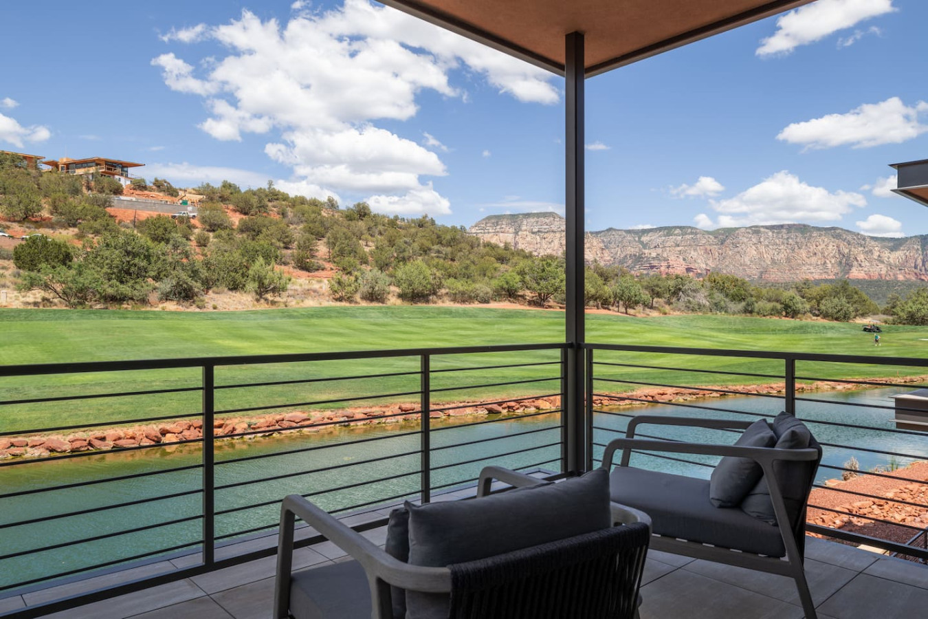 Exclusive Golf Resort, Pet Friendly, Private Spa 10