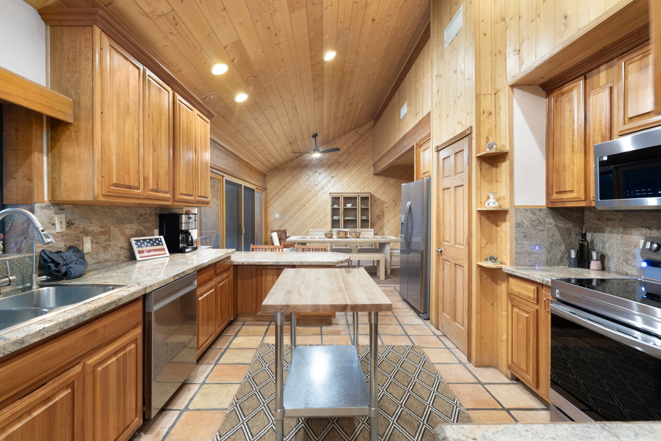 Casa Del Sol | BBQ, Firepit & Hot Tub with Views 9