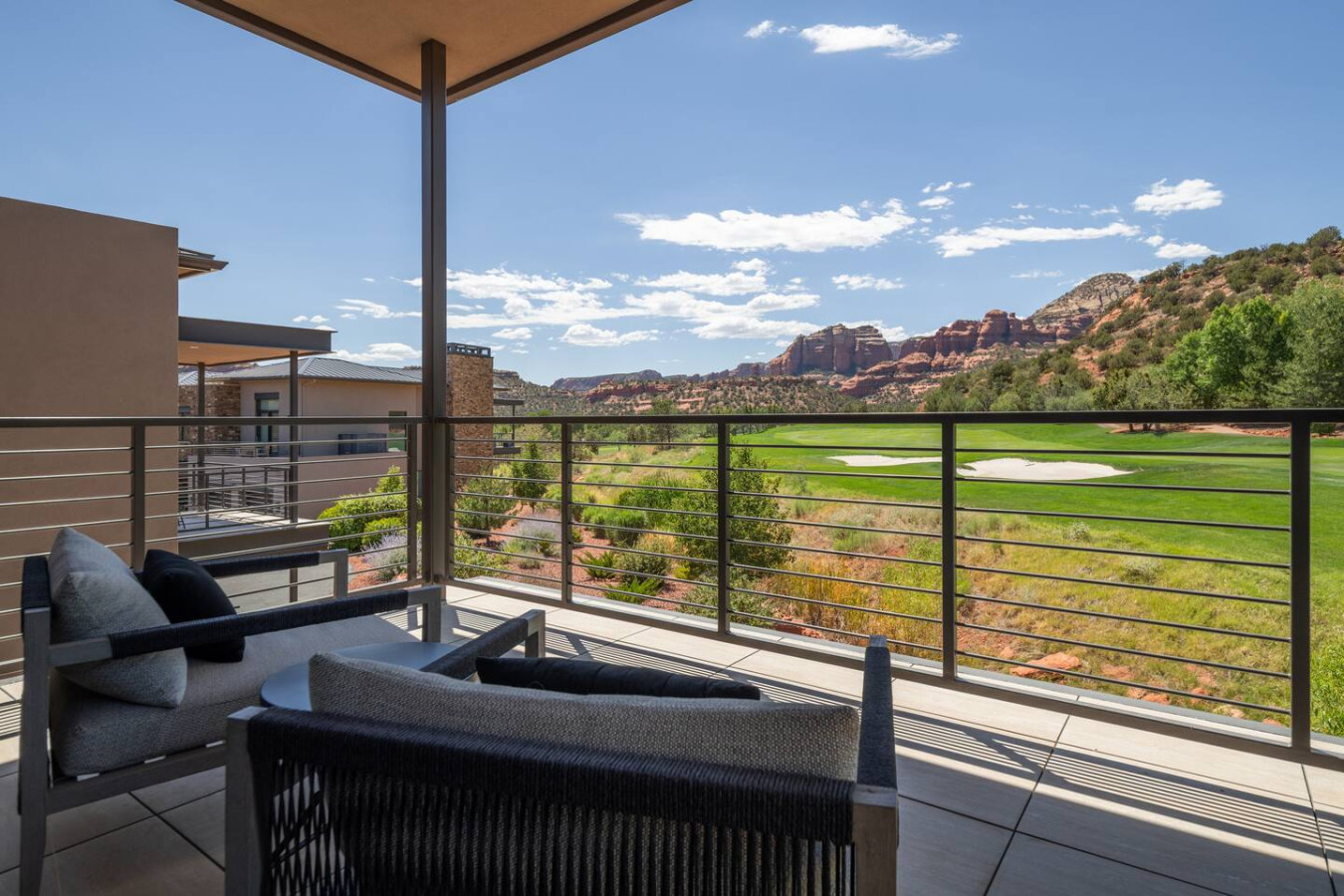 Sedona Luxury! Golf, Shared Pool & Stunning Views 3
