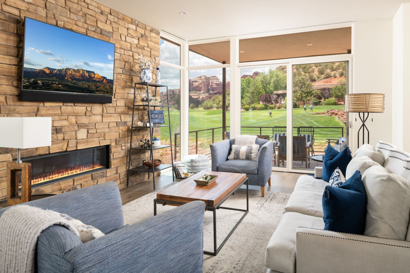 Luxury Sedona Townhome with Golf & Views, Pets 3