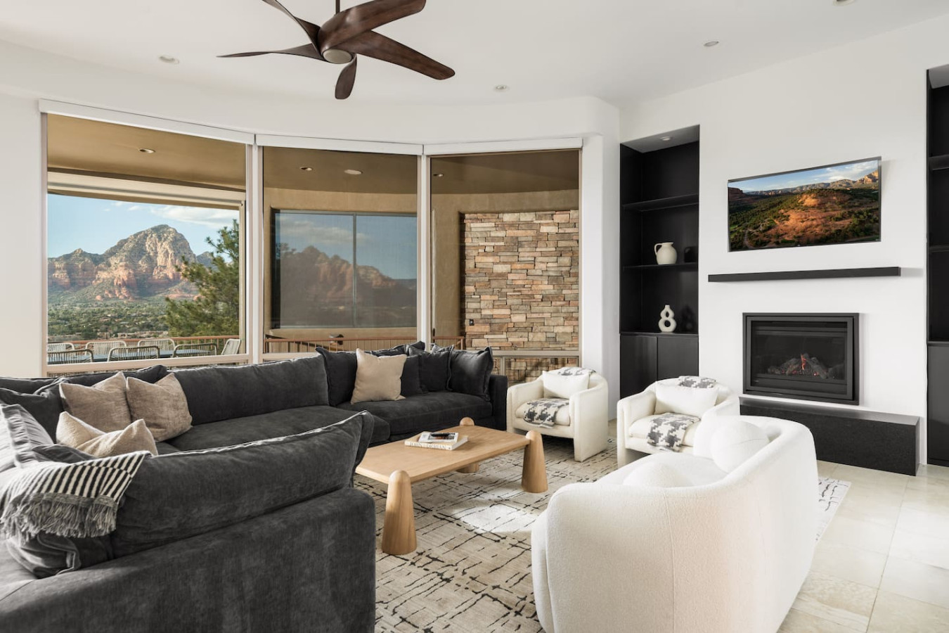 Château Sedona | Views, Spa, Decks, Theater | Photo 3