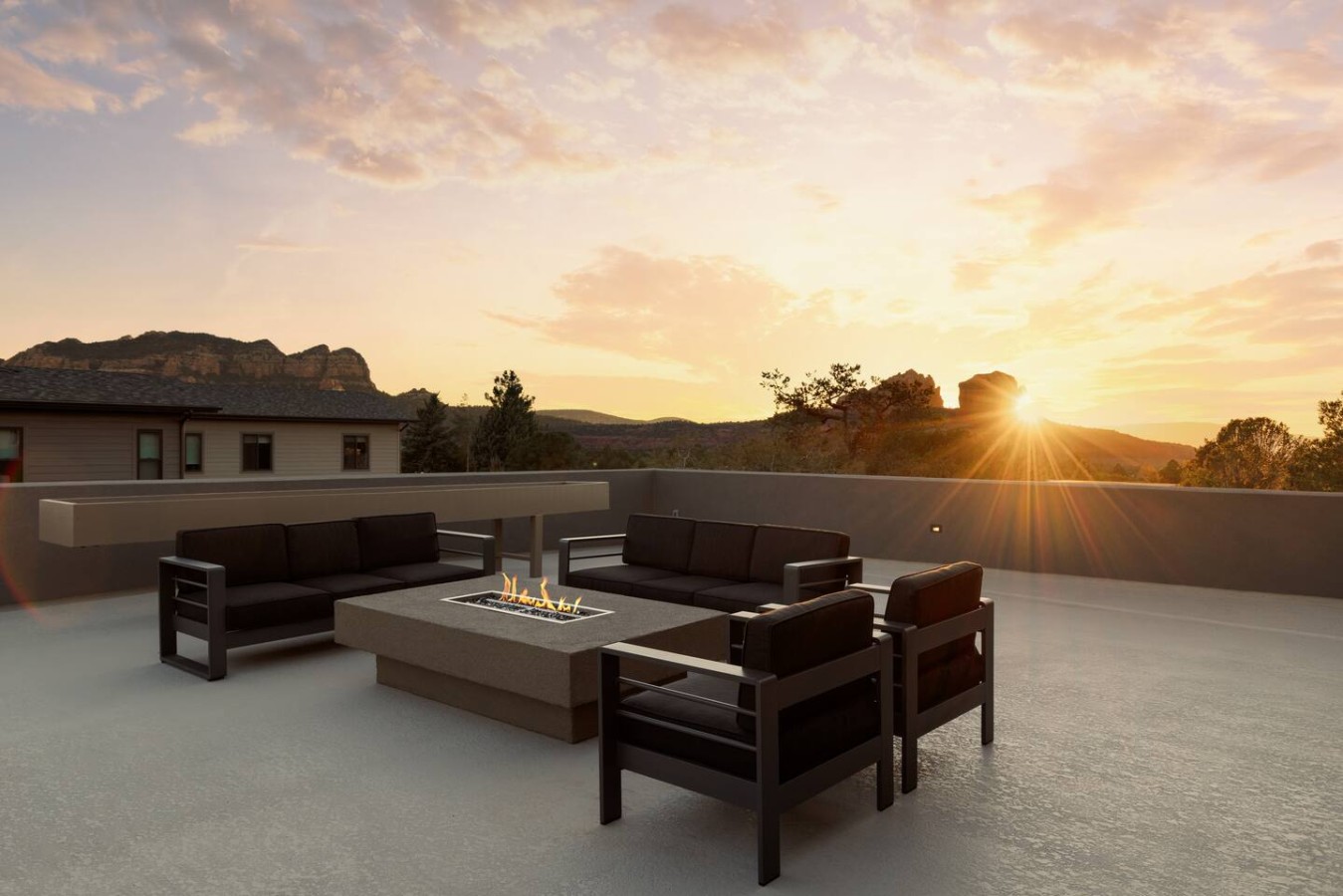 '26 New Build | Luxury Pool, Spa, View Decks 3
