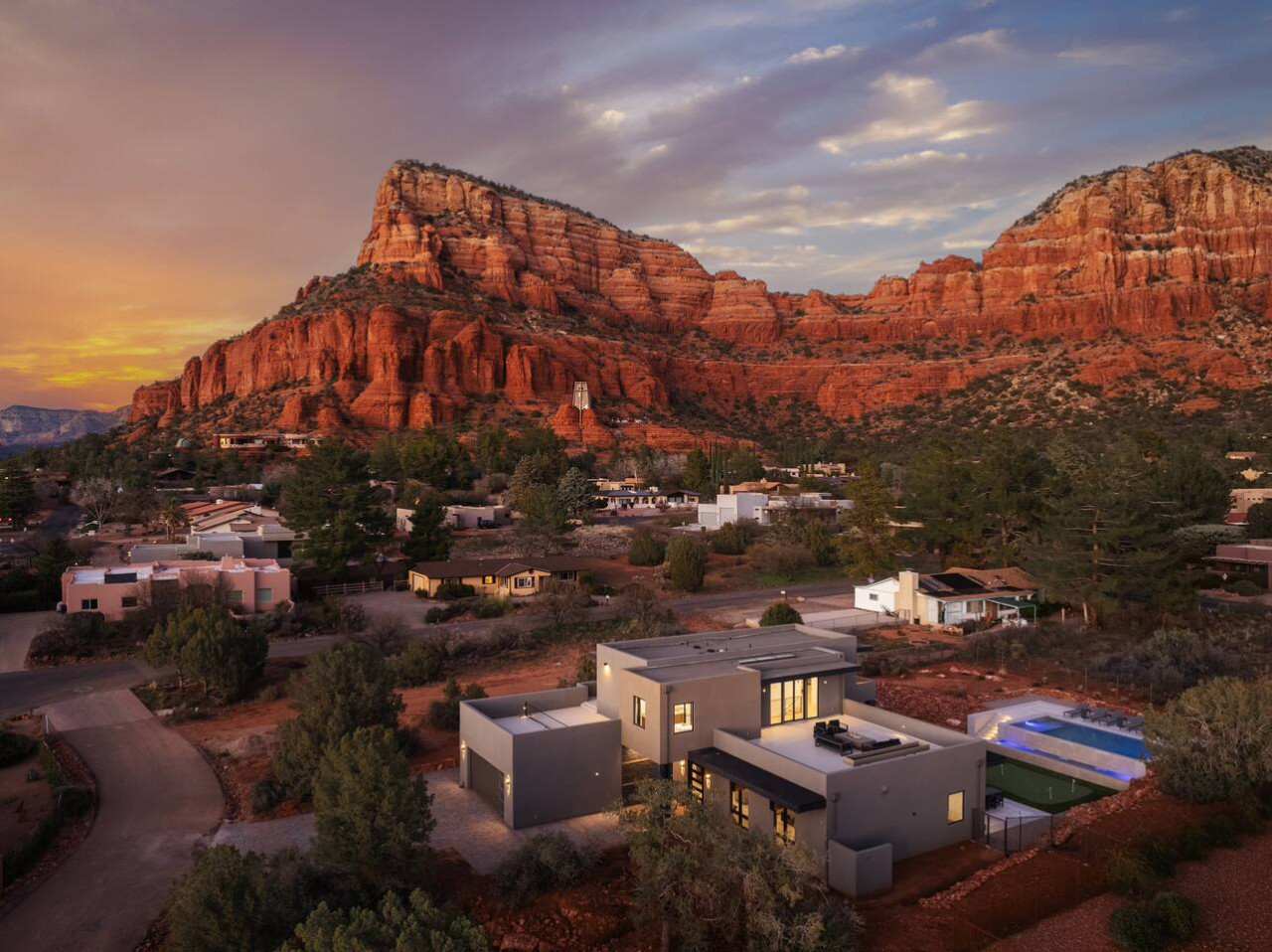 '26 New Build | Luxury Pool, Spa, View Decks 4