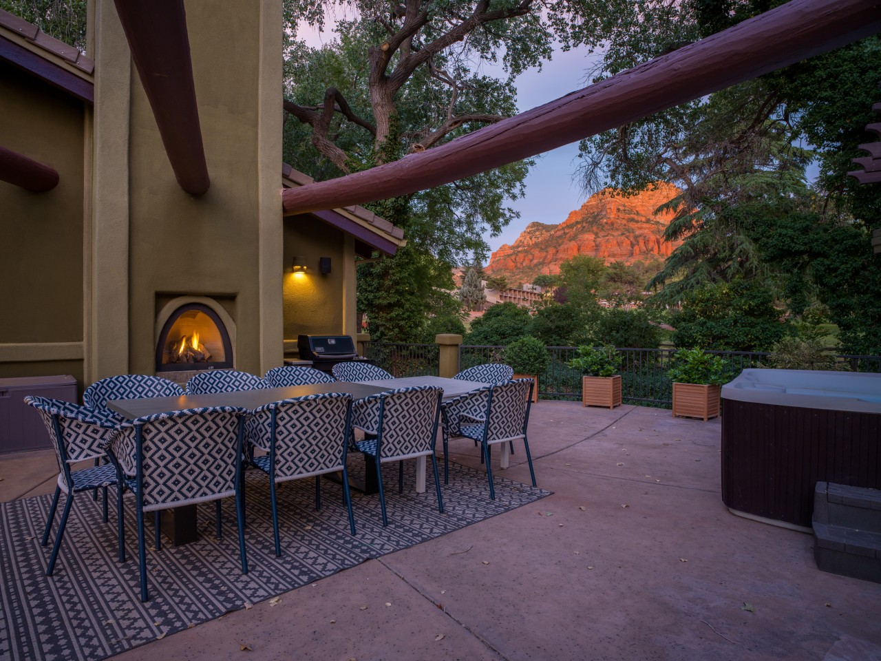 Casa de Arboles | Main House + Casita, Hot Tub 5