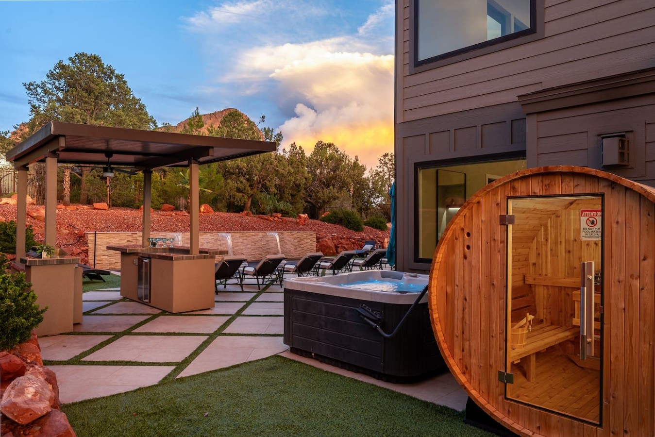 Retreat at Chapel Cross – Pool, Views, King Suites 10