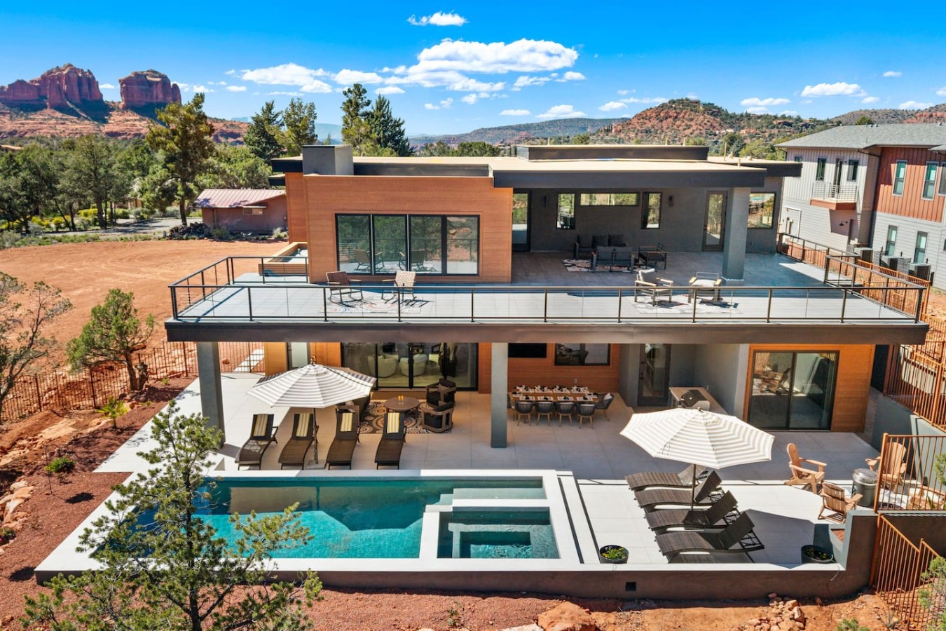 Luma Ridge - 26 Luxury Build, Pool & Spa, Views