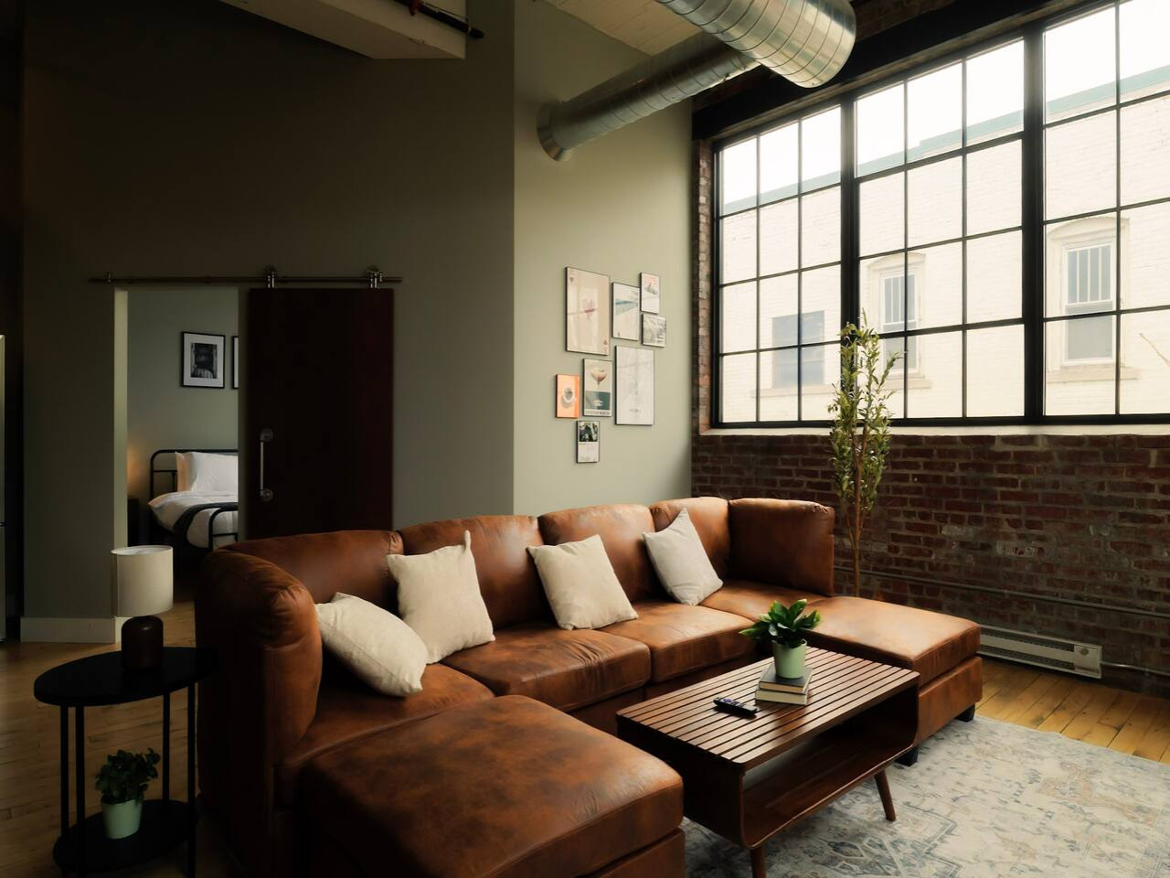 Cooperage 214 | 2bd Boutique Loft Stay - Peoria, IL