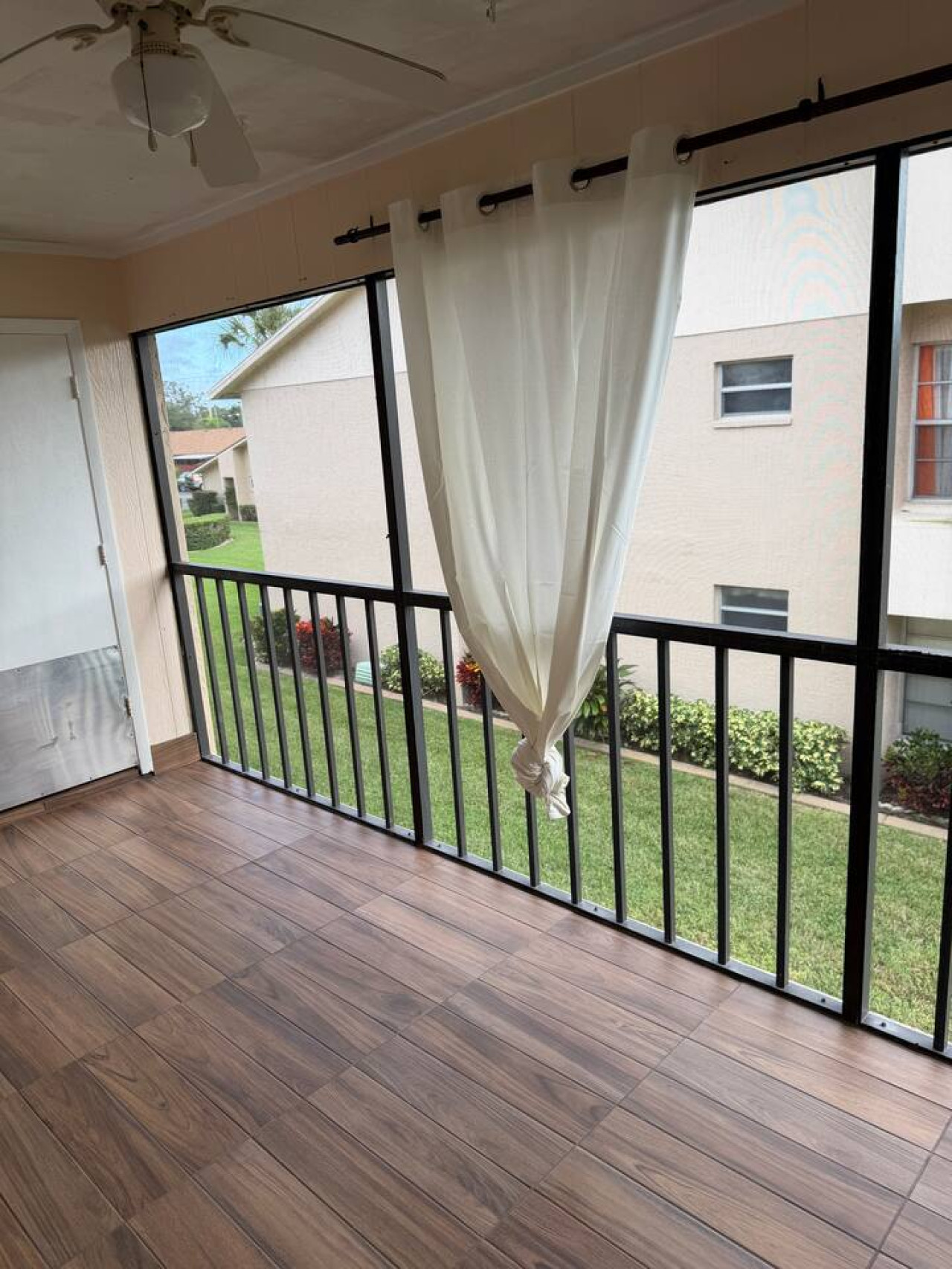 5 star rated condo heated pool siesta key!