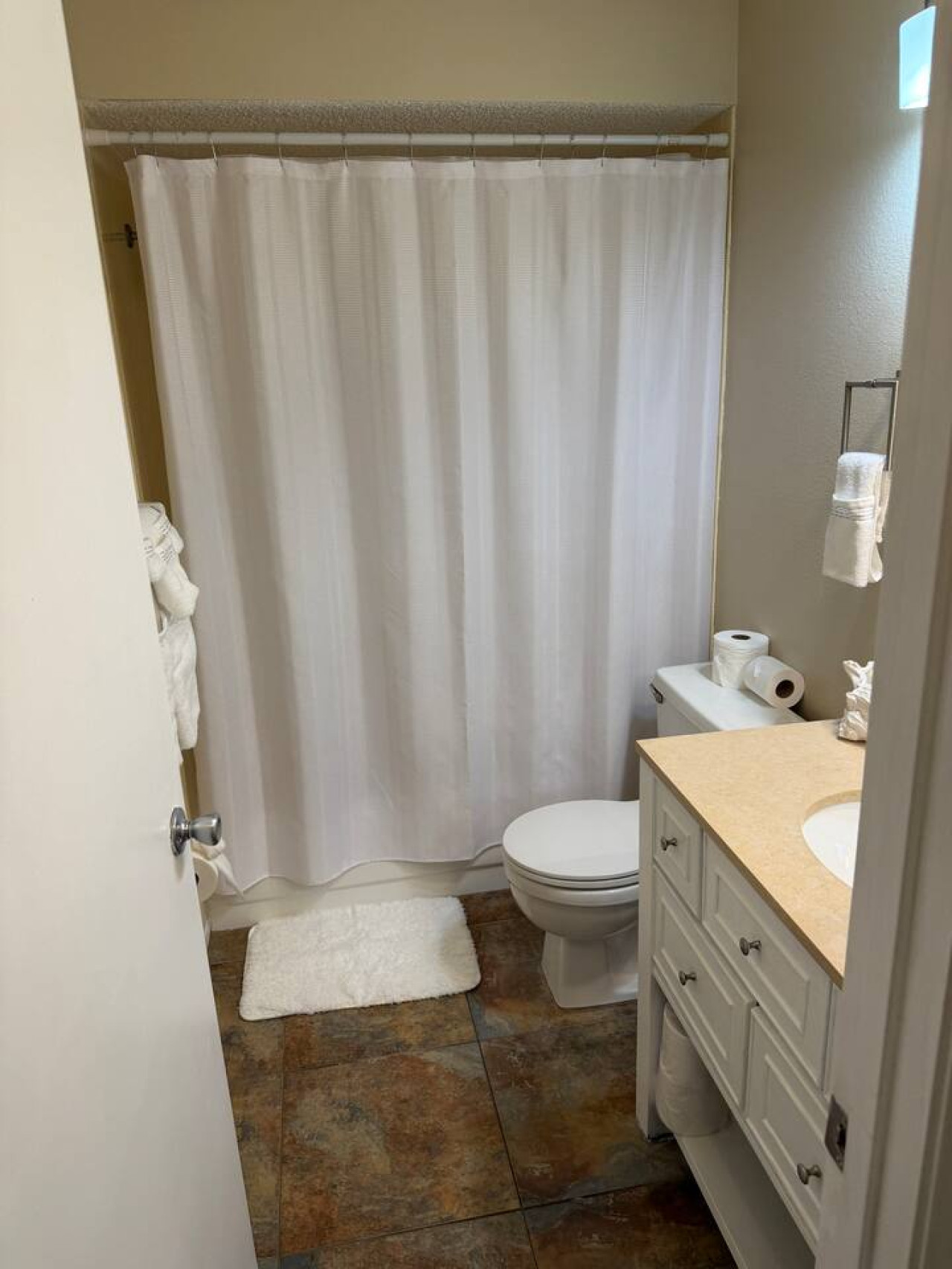 5 star rated condo heated pool siesta key!