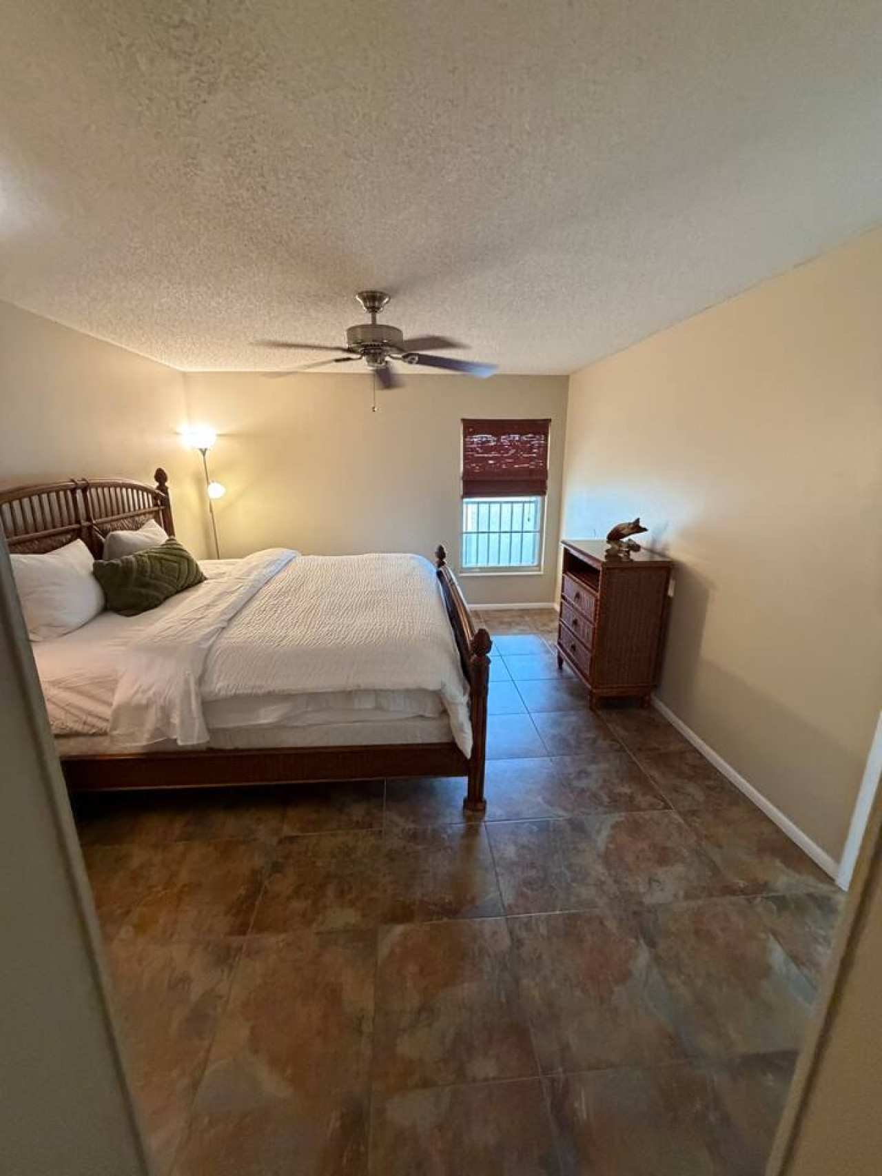 5 star rated condo heated pool siesta key!