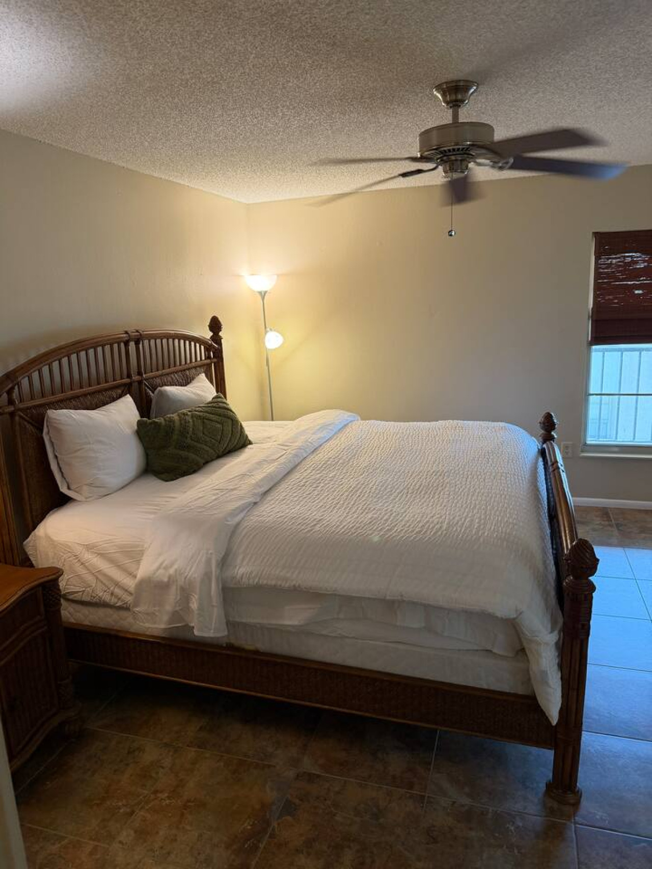 5 star rated condo heated pool siesta key!