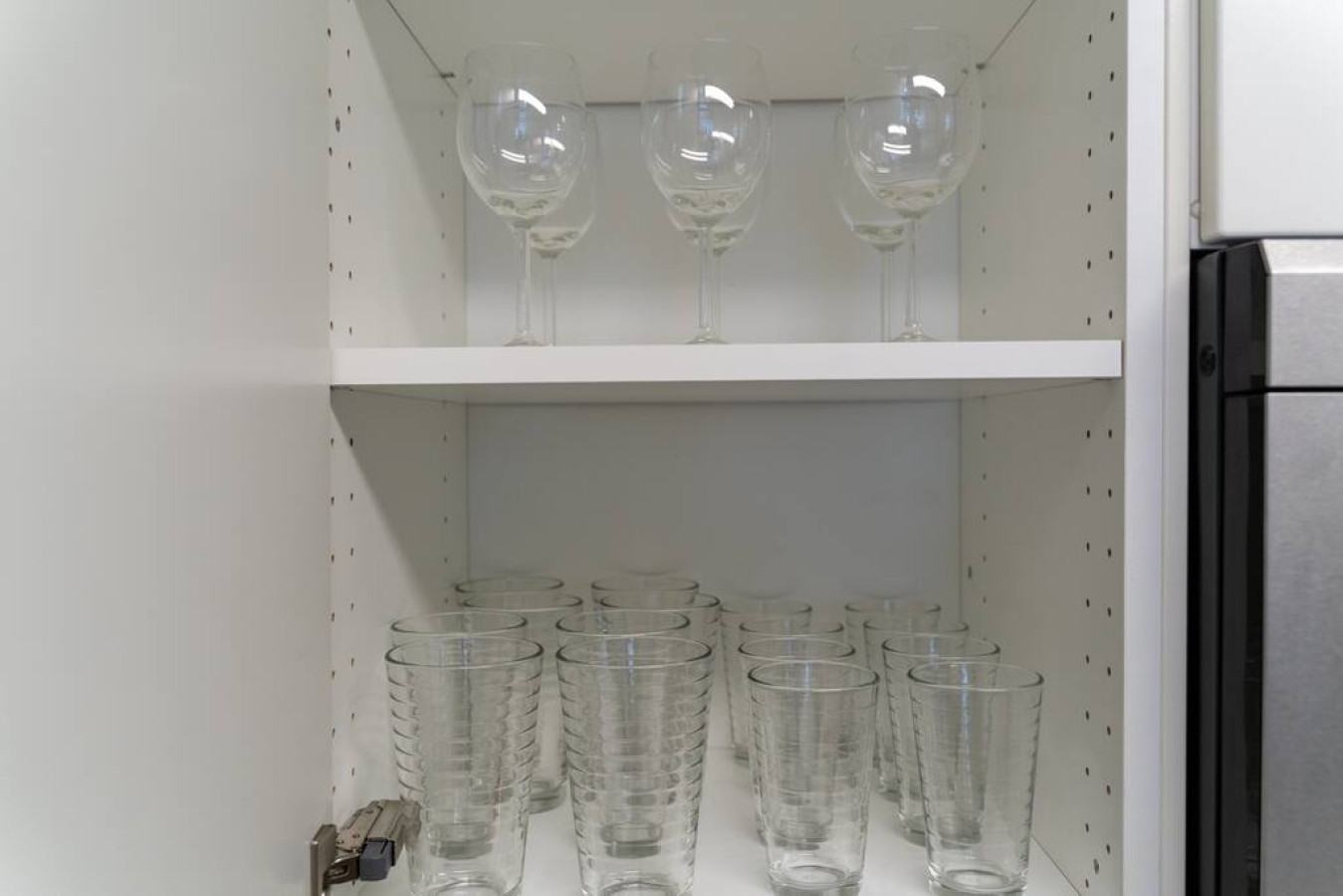wine glasses and drinking glasses