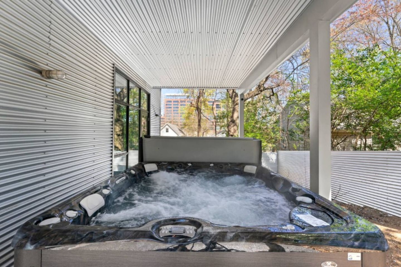Modern Retreat Near Atlantic Station