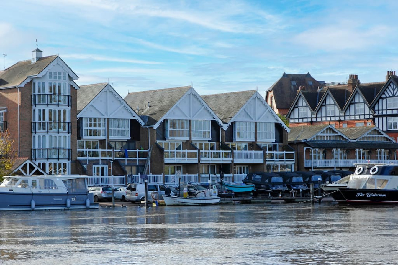 The Oars - Riverfront Property